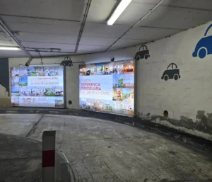 soporte publicitario parking coruna